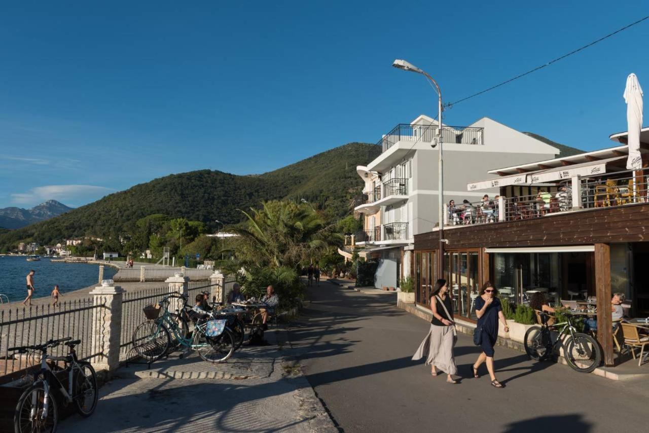 " Tiamat " Apartmani Tivat Exterior photo