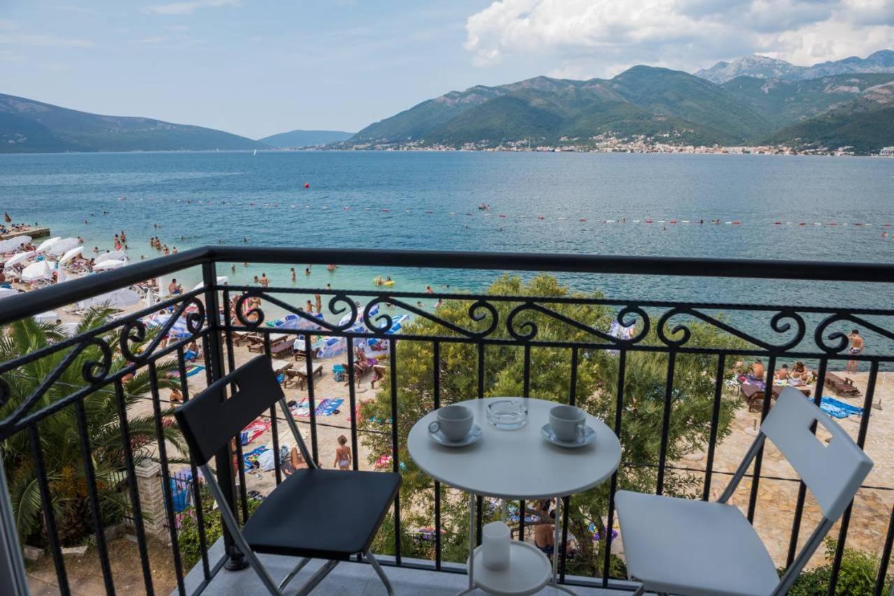 " Tiamat " Apartmani Tivat Exterior photo